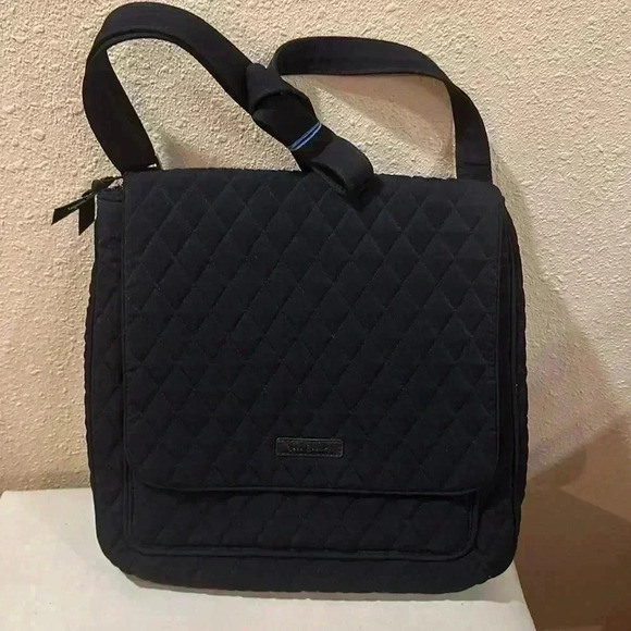 Vera Bradley Rose print Crossbody - Picture 1 of 8